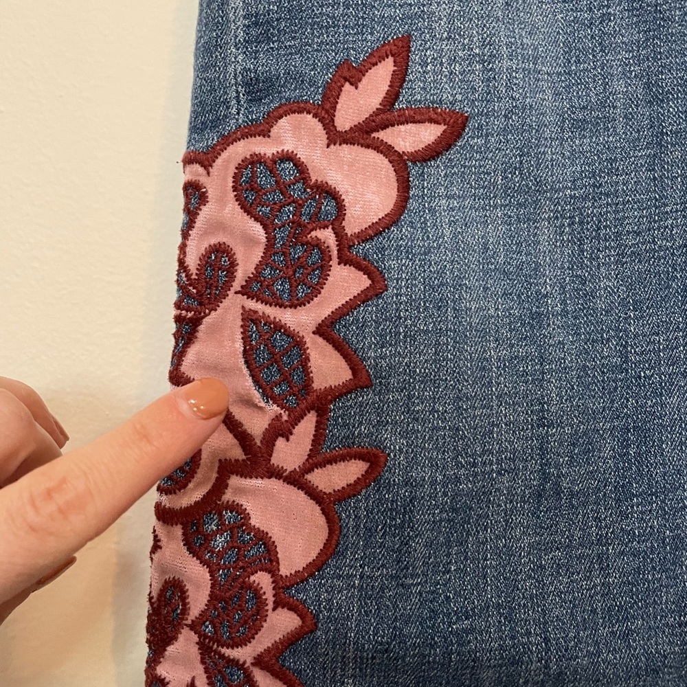 Pilcro Slim Boyfriend Jean with Embroidered Floral Design - Picture 7 of 12